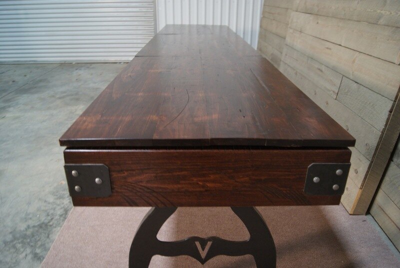 Venture Williamsburg 14' Shuffleboard Table